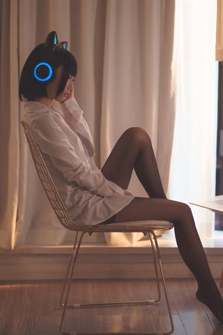 面饼仙儿-猫耳耳机 - 0002.jpg