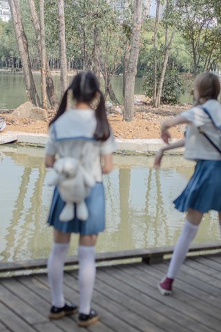 JKFUN-非编号命名-两女一ZOO - 0050.jpg