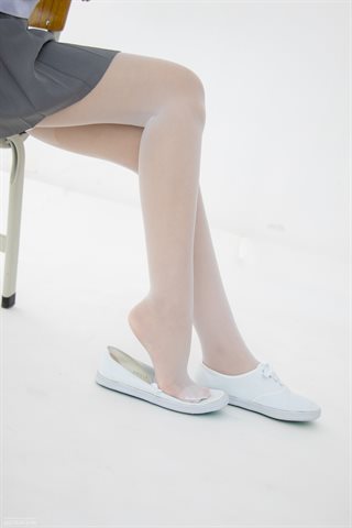 JKFUN-非编号命名-白丝网鞋合辑1 - 0005.jpg