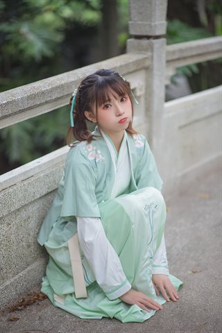 Kitaro_绮太郎-娉娉袅袅十三余，豆蔻年华二月初 - 0003.jpg