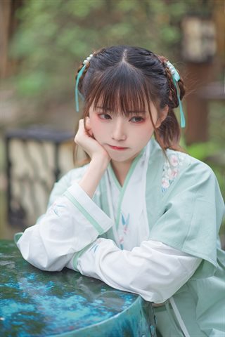 Kitaro_绮太郎-娉娉袅袅十三余，豆蔻年华二月初 - 0009.jpg