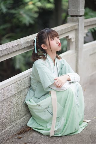 Kitaro_绮太郎-娉娉袅袅十三余，豆蔻年华二月初 - 0014.jpg