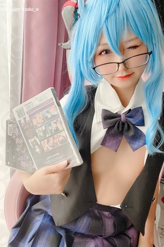 Kuuko W-Ganyu Pure Seifuku - 0004.jpg