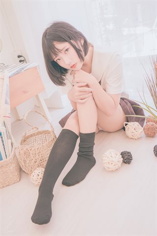 Messie Huang-Birthday Seifuku - 0016.jpg