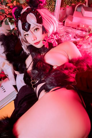 Messie Huang-Jeanne Alter Wolf - 0014.jpg
