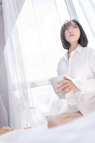 Messie Huang-[Potrait] Boyfriend's shirt concept - 0002.jpg