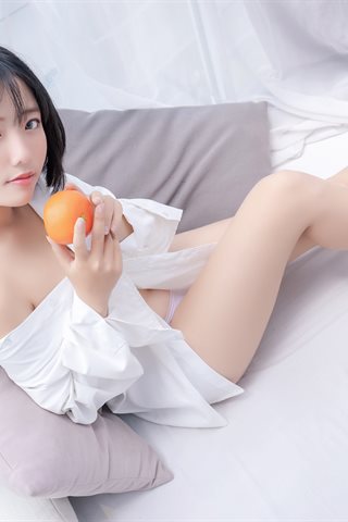 Messie Huang-[Potrait] Boyfriend's shirt concept - 0008.jpg