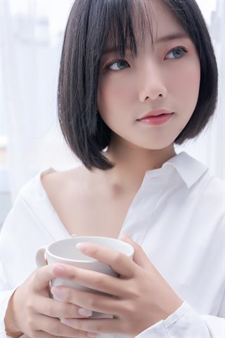 Messie Huang-[Potrait] Boyfriend's shirt concept - 0014.jpg