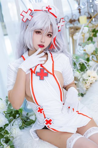 Momoko葵葵-欧根亲王-护士 - 0010.jpg