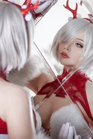 Sayathefox-Santa 2B - 0011.jpg