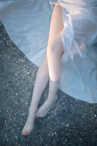 Sayathefox-White Dress - 0003.jpg