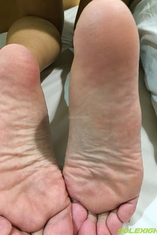 HD Foot Control Stockings Legs Foot Fetish Phúc lợi 009_Solexight-Hsuan-PIC-Phone - 0005.jpg