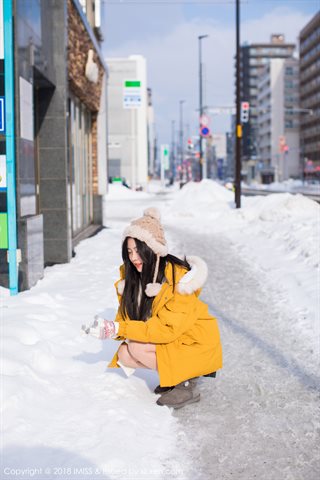 [IMiss爱蜜社] 2018.06.13 Vol.254 许诺Sabrina Jugando con un encantador kimono en la nieve. - 0002.jpg