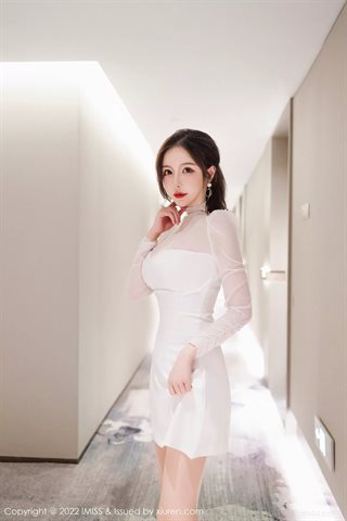 [IMISS爱蜜社] Vol.655 LindaLinda Váy ren trắng với tất màu chính - 0001.jpg