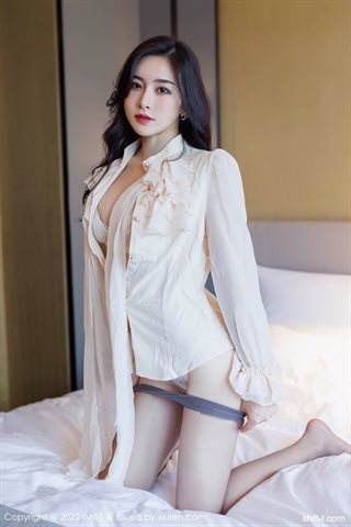 [IMISS爱蜜社] Vol.664 Vanessa Váy ngắn màu xám và đồ lót màu trắng với tất màu chính - 0040.jpg