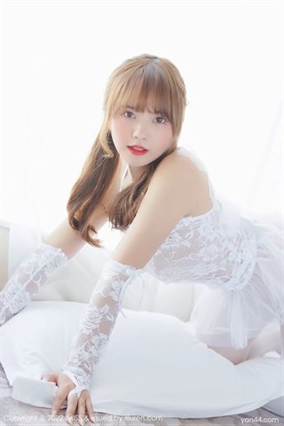 [IMISS爱蜜社] Vol.674 张思允Nice vestido de noiva de renda branca com meias brancas - 0046.jpg