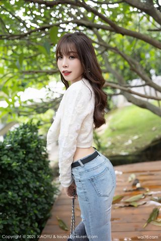 [XIAOYU语画界] Vol.627 Chi Chi Booty Suspenders and Jeans - 0002.jpg