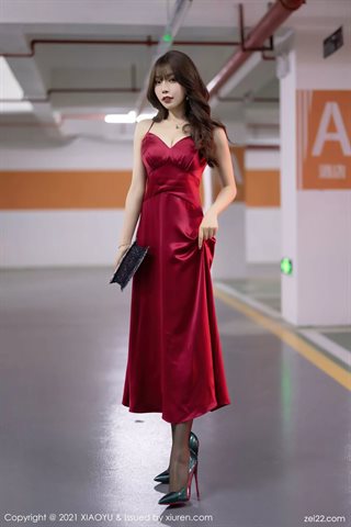 [XIAOYU语画界] Vol.654 Chen Zhi treo váy lụa đen - 0001.jpg