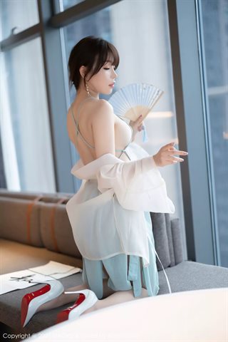 [XIAOYU语画界] Vol.679 Zhizhi Booty atasan putih rok biru stoking warna dasar - 0041.jpg