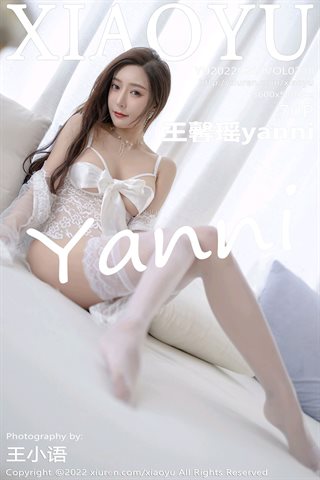 [XIAOYU语画界] Vol.718 Wang Xinyao yanni ropa interior blanca con medias blancas