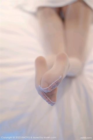 [XIAOYU语画界] Vol.739 Yang Chenchen Yome vestido de noiva branco com meias brancas - 0052.jpg