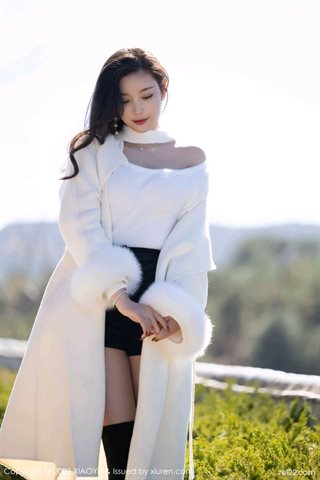 [XIAOYU语画界] Vol.772 Haut blanc Yang Chenchen Yome avec jupe noire et bas de couleur primaire - 0005.jpg
