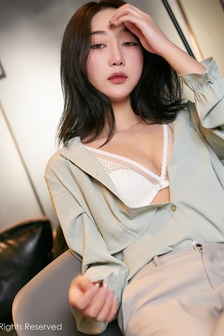 [XiuRen] No.3009 Tierna modelo septiembre vida secretaria ropa profesional tema habitación privada semidesnuda ropa interior sexy - 0023.jpg