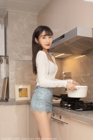 [XiuRen] No.3084 Tender model Lu Xuanxuan Sanya travel shoot sexy wife theme off the file meat silk pantyhose show buttocks - 0019.jpg