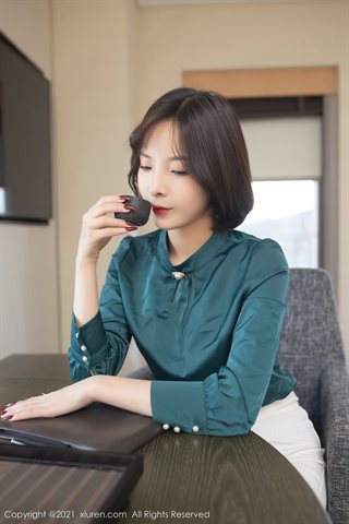 [XiuRen] No.3108 Молодая модель Чен Сяомиао тема деловых переговоров отдельная комната кровать сексуальное нижнее белье с черными - 0019.jpg