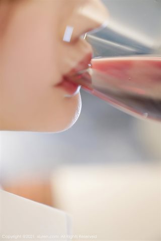 [XiuRen] No.3164 टेंडर मॉडल मेंग नाइको होटल रेड वाइन ब्यूटी थीम ब्लैक स्कर्ट के साथ सेक्सी वैक्यूम व्हाइट शर्ट परफेक्ट प्रलोभन फोट - 0035.jpg