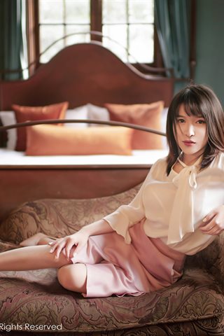 [XiuRen] No.3205 La stanza privata della giovane modella Zhao Wanling è semi-esposta, carne ultrasottile, collant di seta, belle, - 0001.jpg
