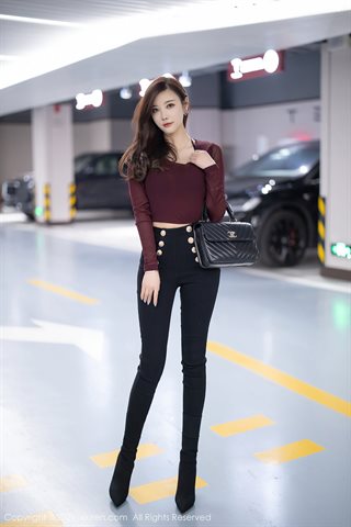 [XiuRen] No.3208 Déesse Yang Chenchen sucre urbain OL style sous-vêtement noir sexy à moitié nu montre une photo de tentation de - 0001.jpg