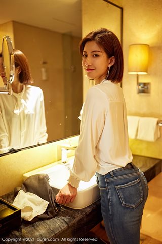[XiuRen] No.3298 Model lembut Lin Wenwen yooki jeans tema pakaian hitam seksi dengan foto godaan pantyhose hitam - 0006.jpg