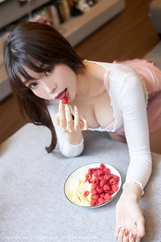 [XiuRen] No.3344 여신 Zhizhi Booty의 전용 분홍색 속옷과 분홍색 치마 - 0001.jpg