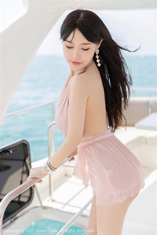 [XiuRen] No.3370 Dewi Zhu Keer Bunga Sanya fotografi perjalanan kapal pesiar mewah tema rok tulle merah muda menunjukkan payudara - 0002.jpg
