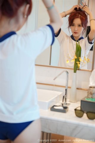 [XiuRen] No.3408 A jovem modelo Zhou Muxi, estudante sexy do quarto privado do bebê, montando meias pretas para mostrar uma - 0012.jpg