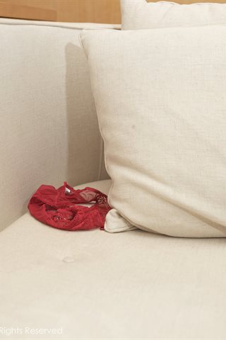 [XiuRen] No.3435 O tenro modelo Anran Maleah Chengdu viaja foto para a casa como um tema convidado cama roupa íntima branca - 0010.jpg