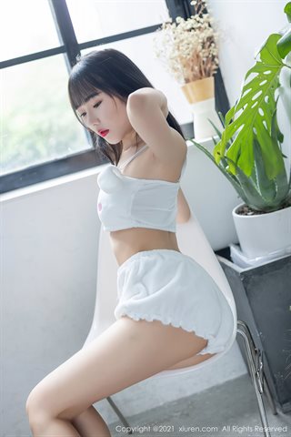 [XiuRen] No.3457 Tender model Tang Xin's sexy white pajamas in her private room - 0004.jpg