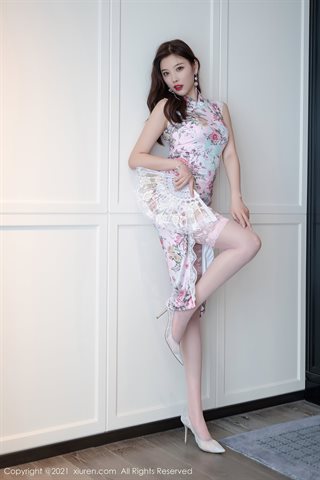 [XiuRen] No.3461 Déesse Yang Chenchen Yome sous-vêtements roses privés avec des bretelles en dentelle montrant une photo de - 0003.jpg
