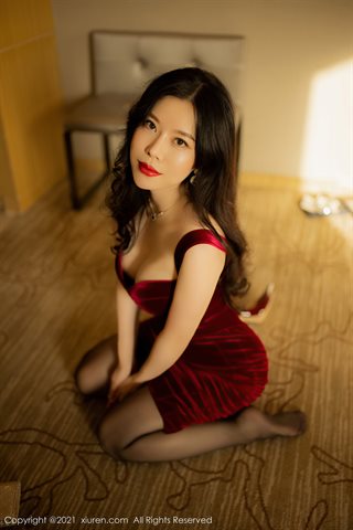[XiuRen] No.3515 Tender model Bai Ruxue Abby's private room elegant red hanging skirt with black pantyhose is the ultimate - 0028.jpg