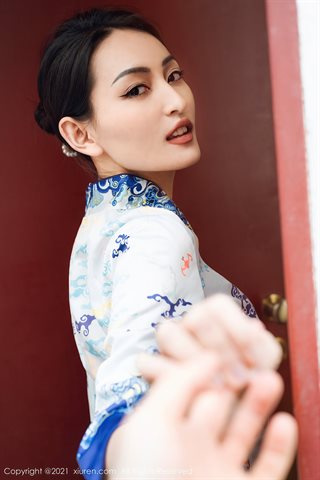 [XiuRen] No.3521 부드러운 모델 Chen Shuyu cheongsam 여자 친구 테마 반 벗겨진 섹시한 속옷 쇼 완벽한 바디 유혹 사진 - 0003.jpg