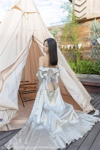 [XiuRen] No.3542 Tender model Xiong Xiaonuo fashion outdoor shooting theme ultra-thin no inner black pantyhose show hips and - 0026.jpg