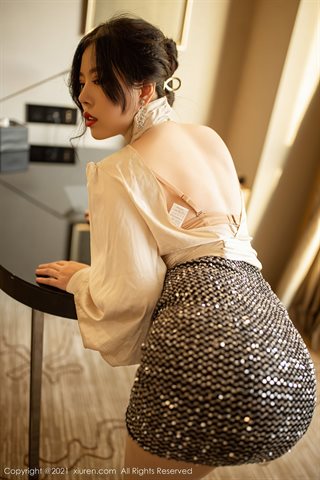[XiuRen] No.3561 Phòng riêng của người mẫu dịu dàng Bai Ruxue bán khỏa thân và bộ đồ lót gợi cảm với quần lụa hở thịt là bức ảnh - 0007.jpg