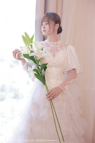 [XiuRen] No.3671 Model Nai Muzi's schönes Hochzeitsthema Privatzimmer sexy Kleid mit Spitzen-Hosenträgern heiße Versuchung - 0002.jpg