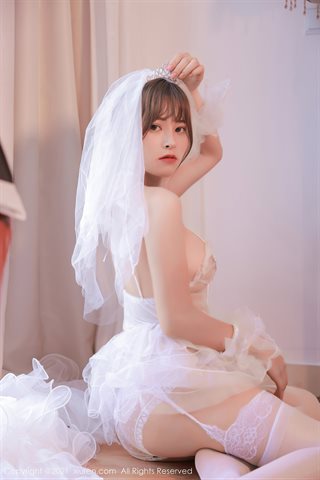 [XiuRen] No.3671 Il bellissimo abito da camera privata a tema di matrimonio della modella Nai Muzi con foto di tentazione calda - 0027.jpg