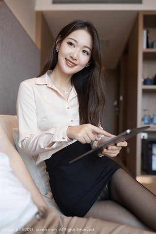 [XiuRen] No.3692 Model Tang Anqi Investment Consultant Themed Private House Half Bare Without Inner Black Pantyhose Showing - 0016.jpg