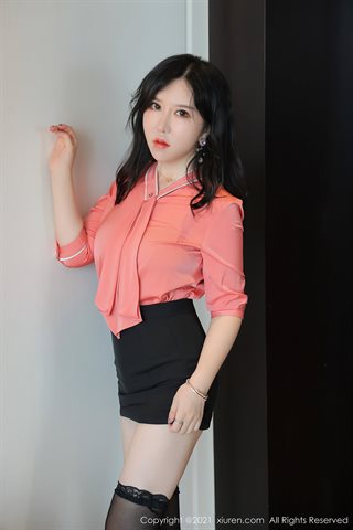 [XiuRen] No.3699 Modelo obediente Xiaoye Meow & Shen Huanxin quarto privado irmãs sensuais meias de renda flor mostram nádegas - 0017.jpg