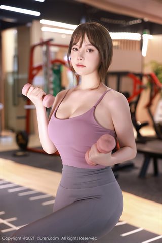[XiuRen] No.3701 Model Doubanjiang gym tema celana ketat seksi menunjukkan sosok montok foto godaan menawan - 0015.jpg