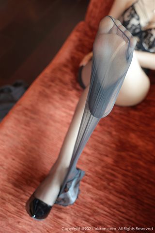 [XiuRen] No.3738 La bellissima modella Zhou Muxi, la lingerie erotica nera mezza nuda con calze di pizzo, è l'ultima foto - 0062.jpg