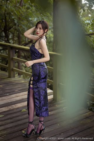 [XiuRen] No.3794 Goddess Zhizhi Booty's private house purple classical cheongsam with thin transparent panties showing - 0017.jpg